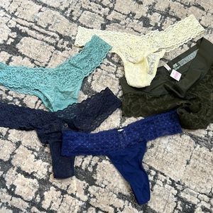 Victoria’s Secret thong set of 5